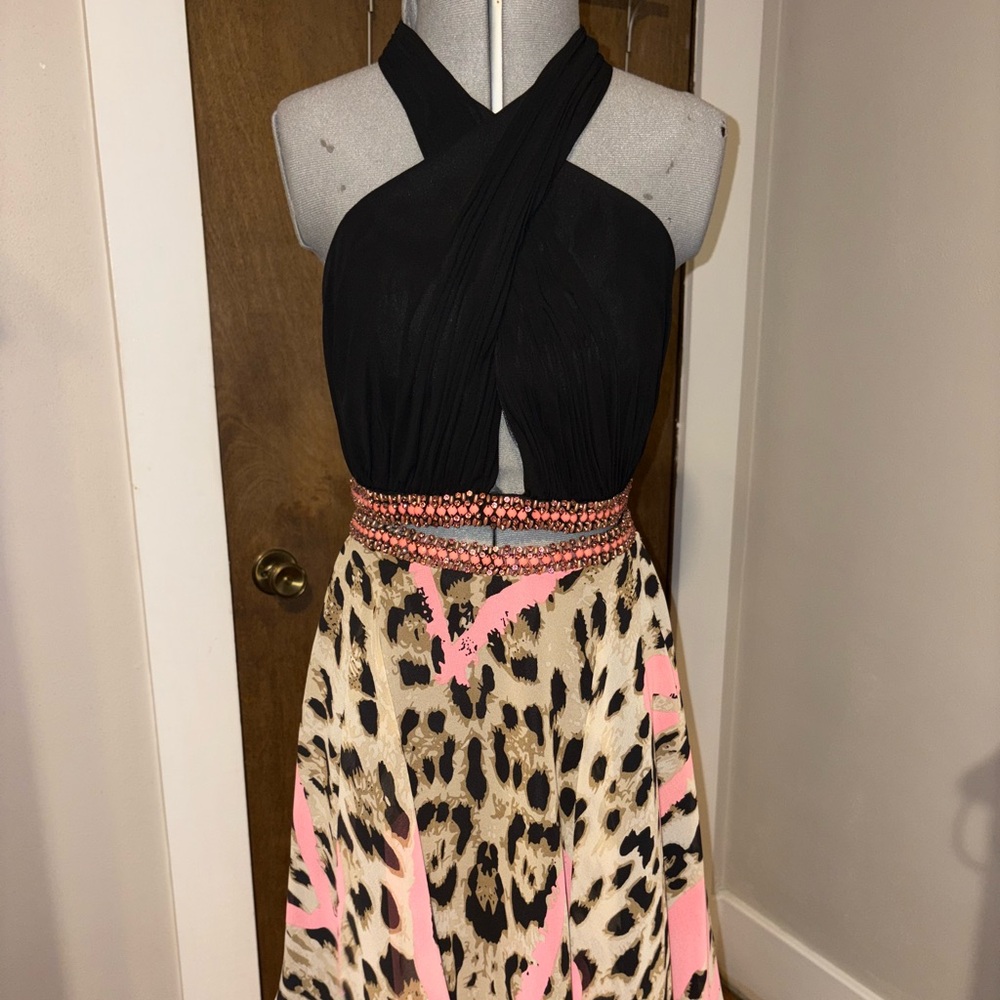 Two piece Rachel Allen size 4